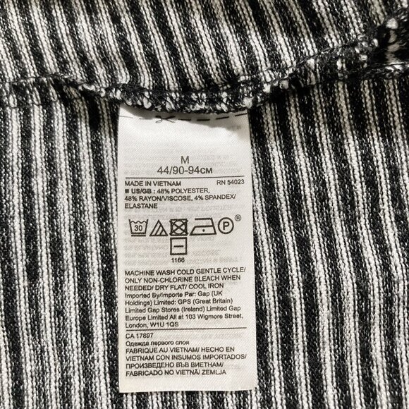 BANANA REPUBLIC Black white striped thin knit top ~ Stretchy MEDIUM LARGE tee - Picture 10 of 11